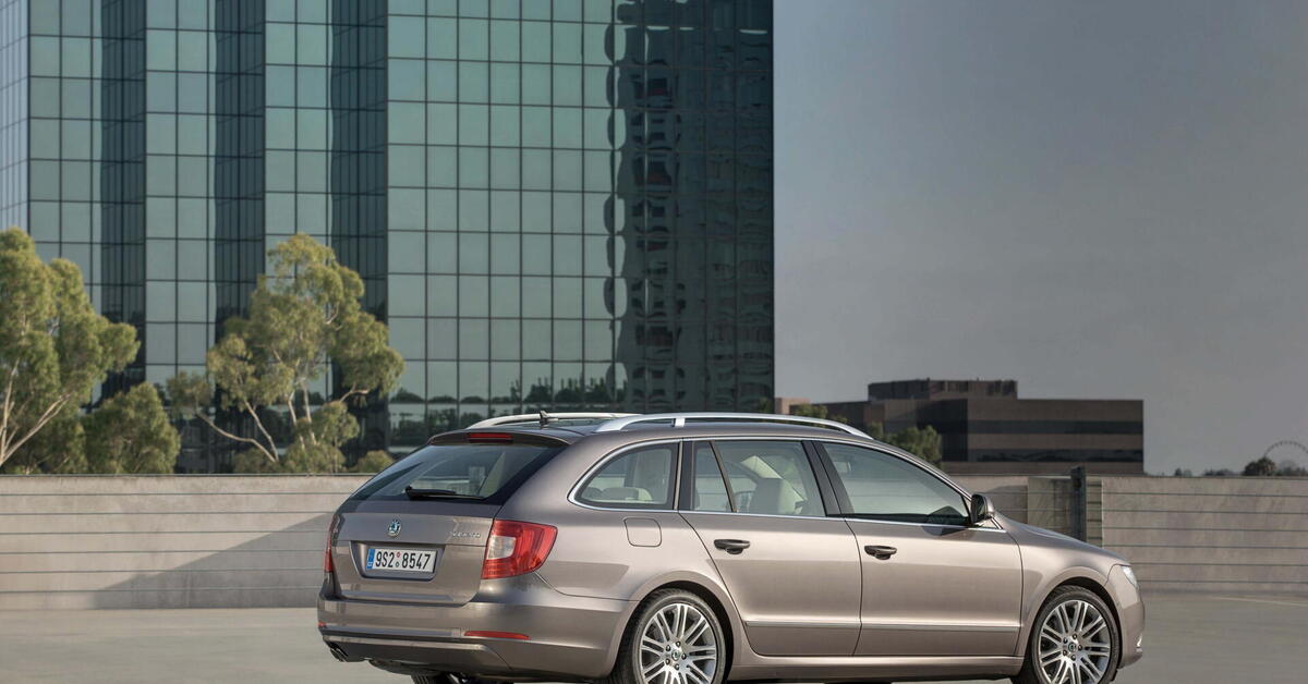 Best Family Station Wagons Under 300,000: Skoda Superb Combi, Hyundai i40, Peugeot 508 SW