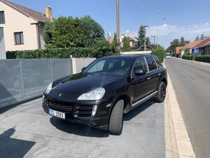 SUV Porsche Cayenne spotřeba