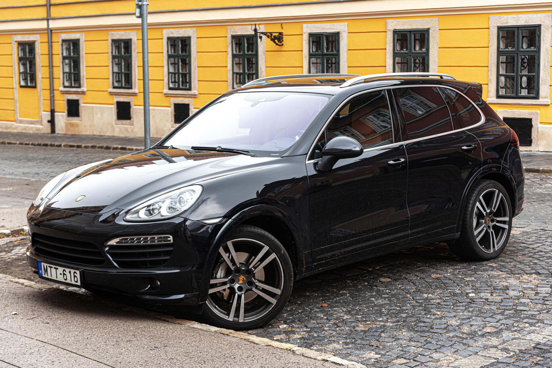 Porsche Cayenne jako ojetina