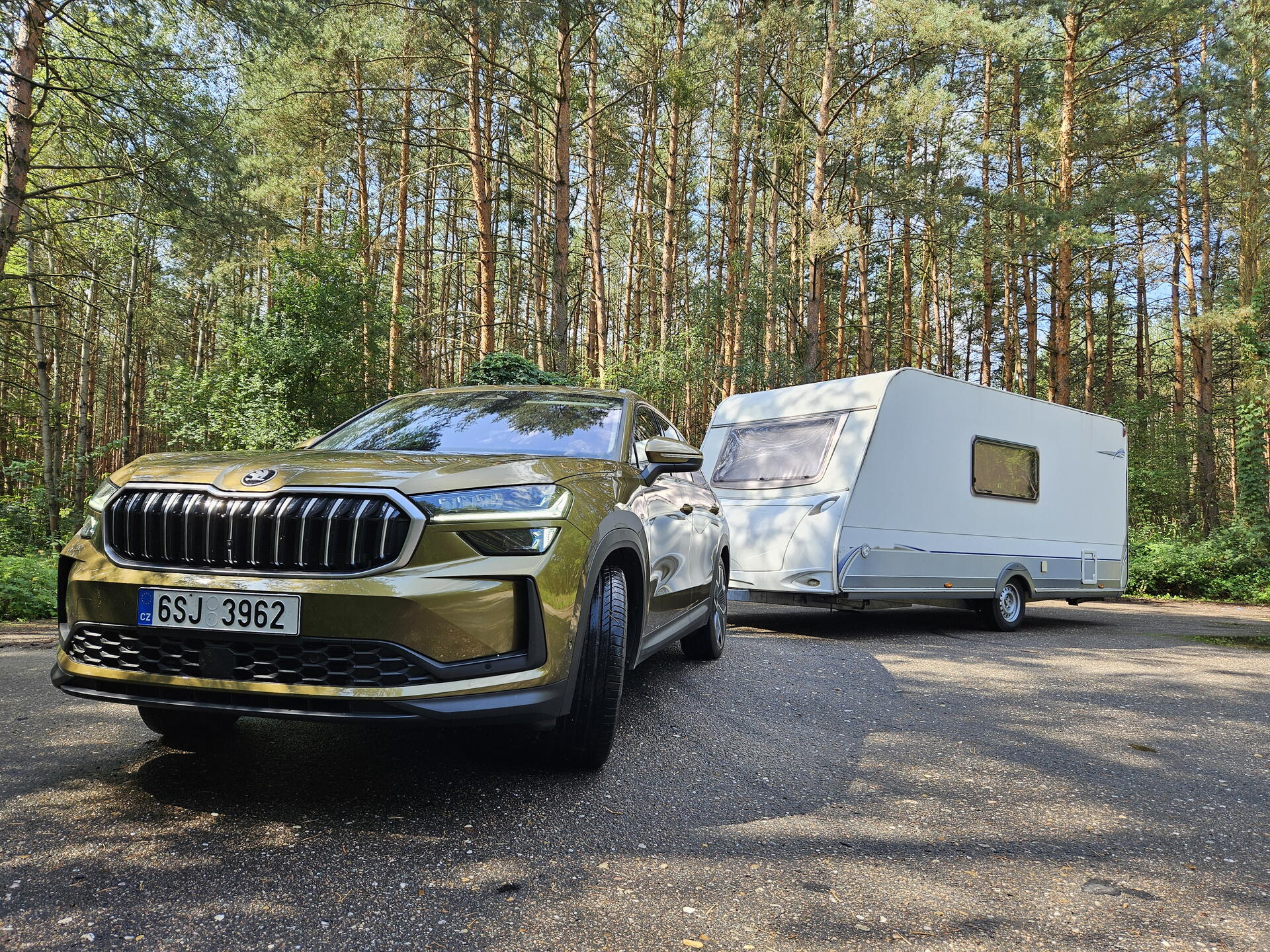 Zapřáhli jsme karavan za novou Škodu Kodiaq