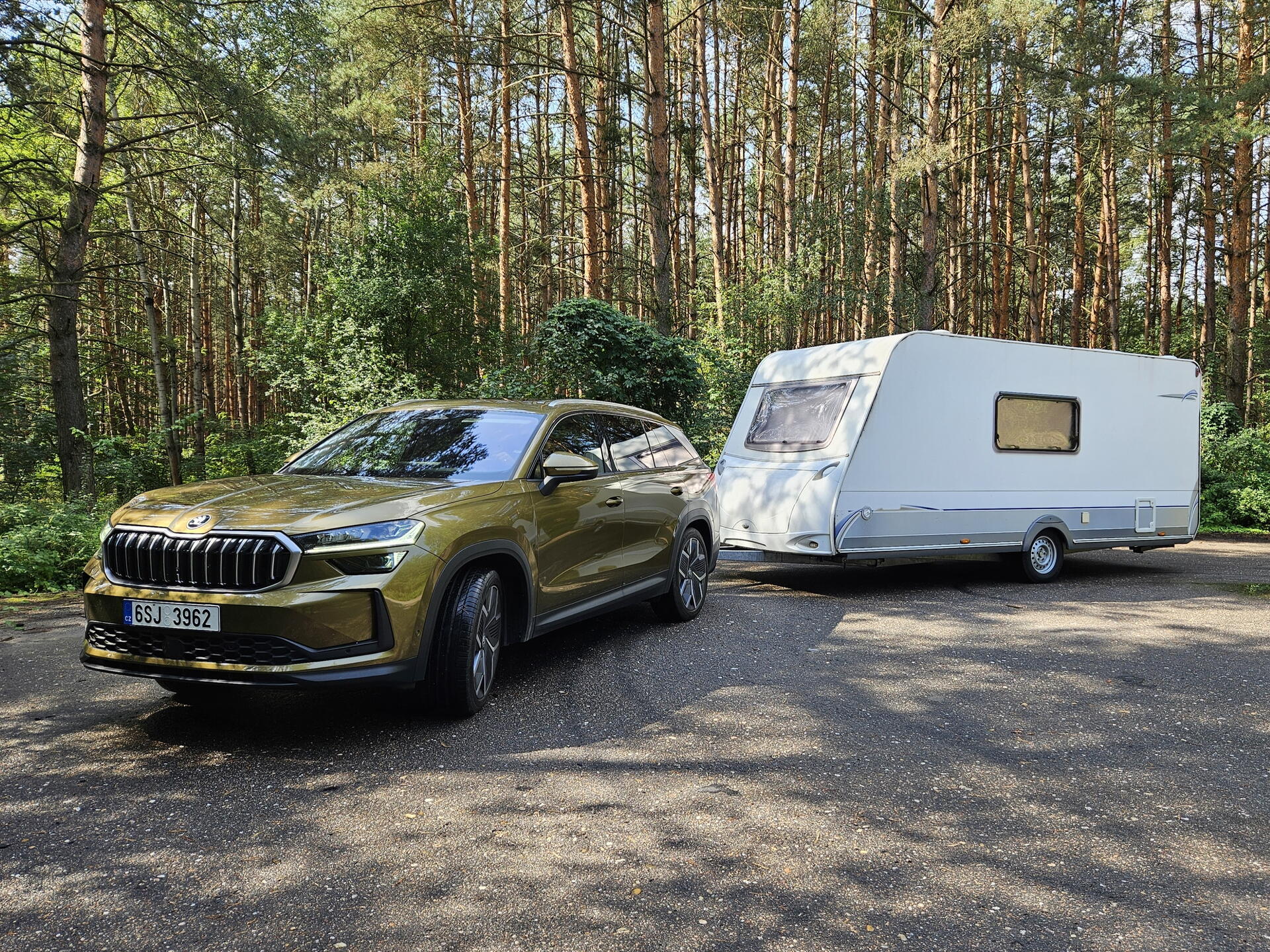 Škoda Kodiaq 2,0 TDI: test spotřeby s karavanem