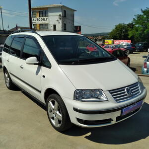 Volkswagen Sharan MPV 1.9 TDI 85kW 7 MÍST,SERVISKA manuál