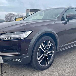 Volvo V90 CROSSCOUNTRY D5 AWD 173kW automat