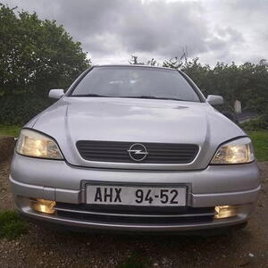 Opel Astra manuál