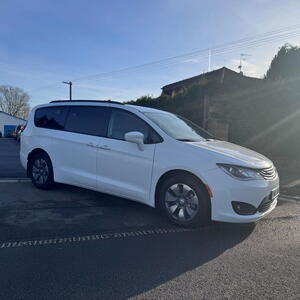 Chrysler Pacifica MPV 3,6 Hybrid Plug-In DVD 2019 211kW automat