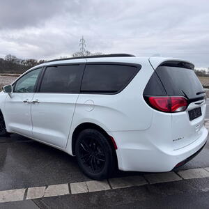 Chrysler Pacifica MPV 3,6 RU SUNROOF NAVI LIMITED S 2019 211kW automat