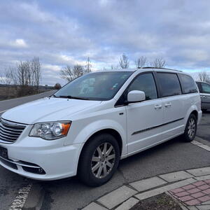 Chrysler Town & Country MPV 3.6 LPG DVD RT 2014 211kW automat