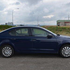 Škoda Octavia sedan 3 generace po faceliftu manuál