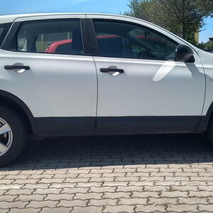 Nissan Qashqai SUV Typ J10 - Varianta A - Verze A03 86kW