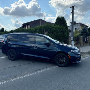 Chrysler Pacifica MPV 3.6 S Type RU Nový model 2022 211kW automat