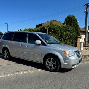 Chrysler Town & Country MPV 3.8 6 Stown DVD 2008 142kW automat