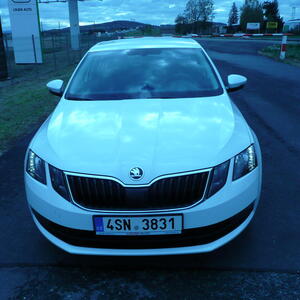 Škoda Octavia hatchback škoda 1,4  110 kw manuál