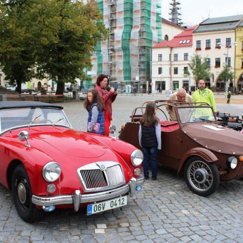 2. ročník Ježkovy jízdy historických vozidel a motocyklů