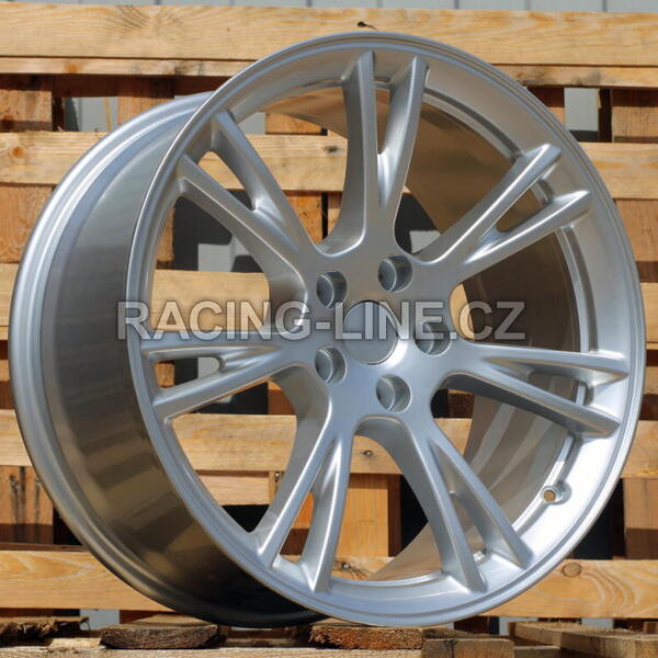 Alu kola Racing Line D2049, 19x9.5 5x114.3 ET45, stříbrná